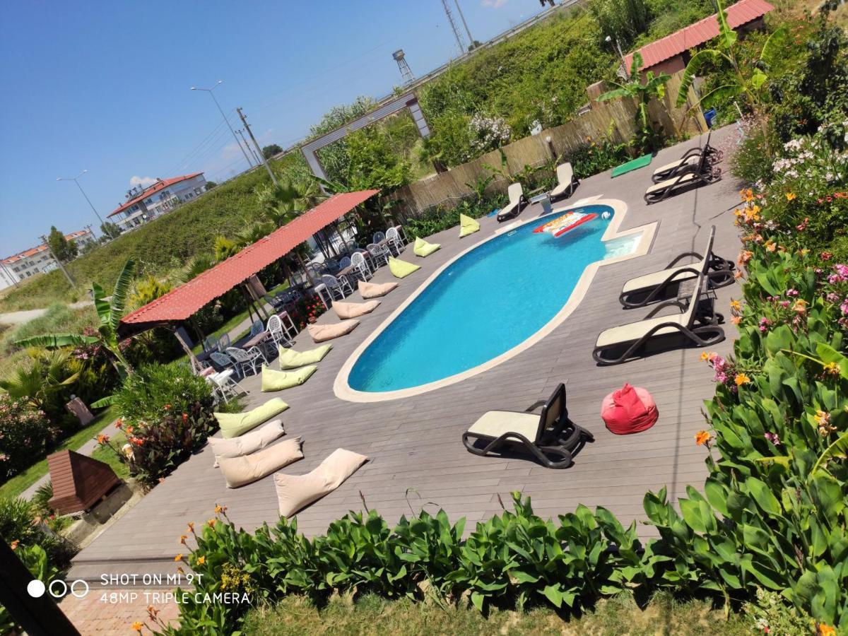 Nostalgia World Otel Kızılot 外观 照片